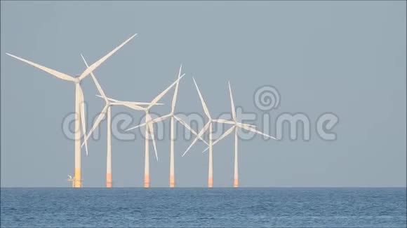 能源风电场阵列涡轮机近海海洋视频的预览图