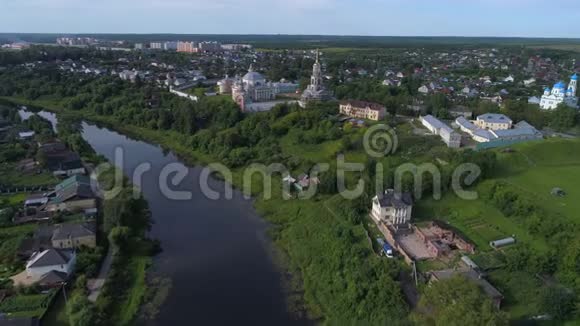 博罗索格列布斯基修道院的景色俄罗斯托日克空中录像视频的预览图