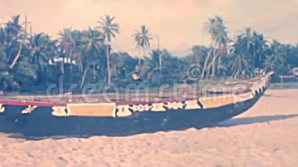 传统的尼日利亚船只视频的预览图