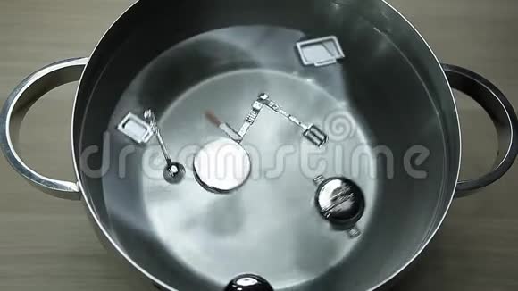 厨房洁具淡水桌背景高清镜头视频的预览图