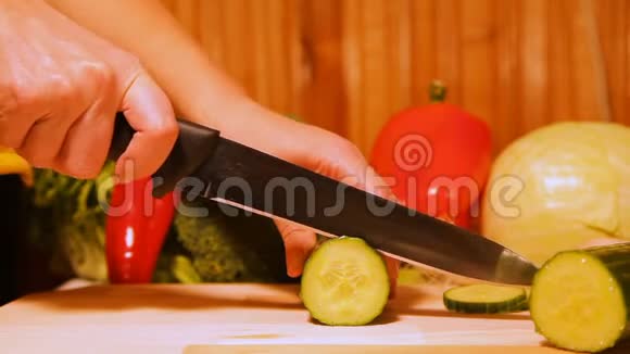 手切蔬菜视频的预览图