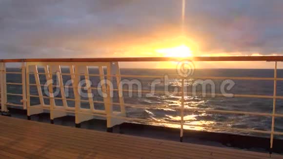 智利峡湾日落视频的预览图