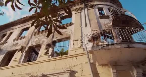战后被摧毁的建筑快关门视频的预览图