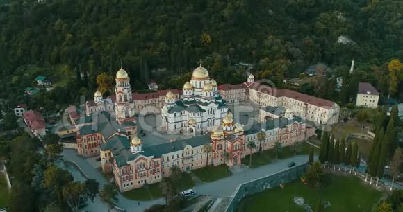 位于黑海山脉的阿布哈兹新阿索斯修道院视频的预览图