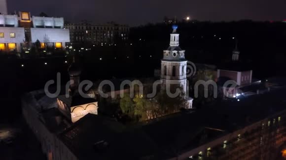 俄罗斯莫斯科安德里维斯基修道院夜景视频的预览图