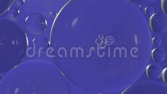 流动气泡紫色背景视频的预览图