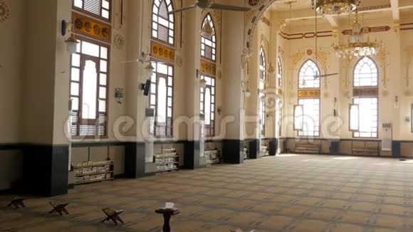 清真寺的祈祷大厅视频的预览图