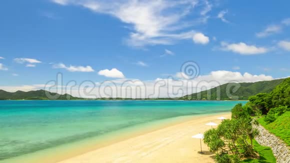美丽的夏日海滩天堂日本鹿儿岛大岛岛视频的预览图