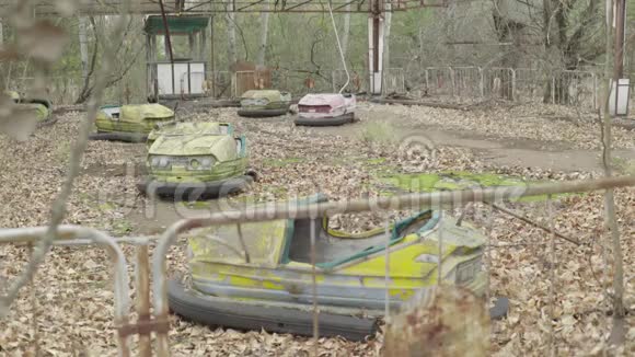切尔诺贝利禁区匹皮亚特市中心废弃的公园视频的预览图