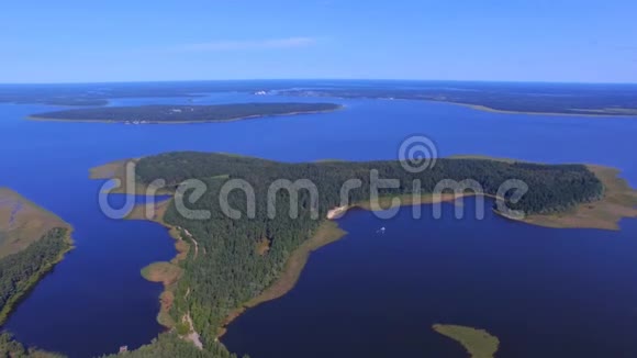 俄罗斯塞利格湖和克利森岛的壮丽景色视频的预览图