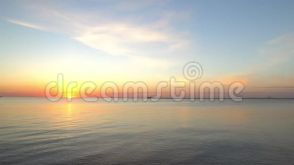 在trorpichesky海的日落视频的预览图