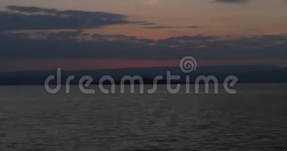 日出时的海洋法国东南部的卡马格时间流逝视频的预览图