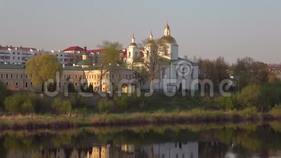 主显节大教堂四月傍晚俄罗斯波洛茨克视频的预览图