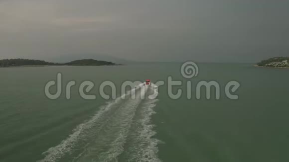 泰国海湾的快艇4K无人机射击视频的预览图