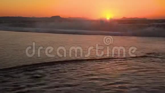 亚得里亚海海面日落视频的预览图