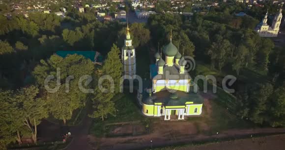 乌格利奇俄罗斯从上面看克里姆林宫空中飞行视频的预览图