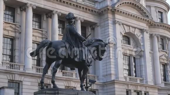 伦敦白厅的雕像视频的预览图