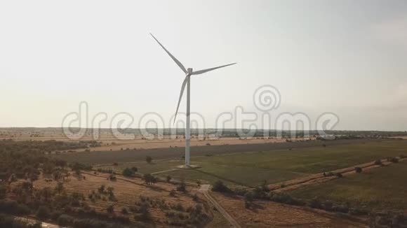 风力涡轮机占主导地位视频的预览图