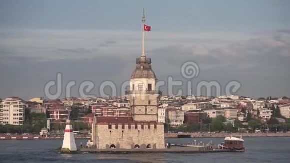 美丽的伊斯坦布尔少女塔景观视频的预览图