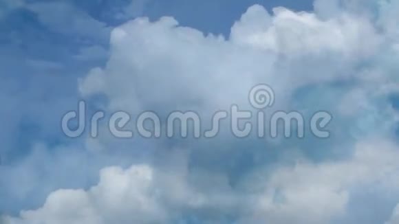 感谢蓝天上的云语视频的预览图