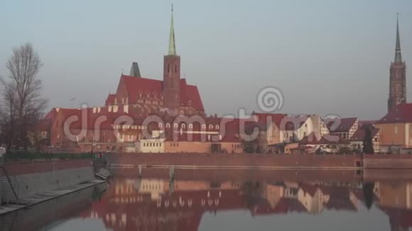 波兰大教堂岛旧建筑全景视频的预览图