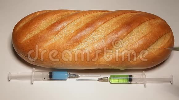 面包注射器手套白底高清镜头视频的预览图