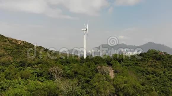 南丫岛上的风电场可再生能源视频的预览图
