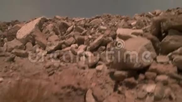在ALMA基地营地的沙尘暴视频的预览图