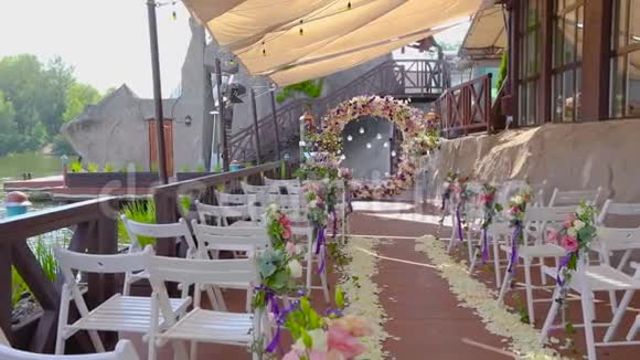 婚礼装饰婚礼上客人的地方视频的预览图