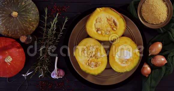 南瓜意大利饭的配料视频的预览图