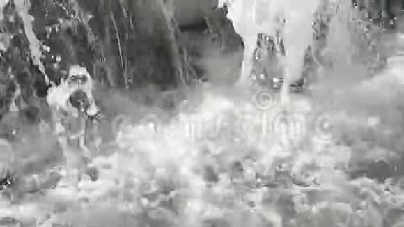 泡泡喷泉视频的预览图