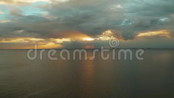 马尼拉湾海面日落视频的预览图