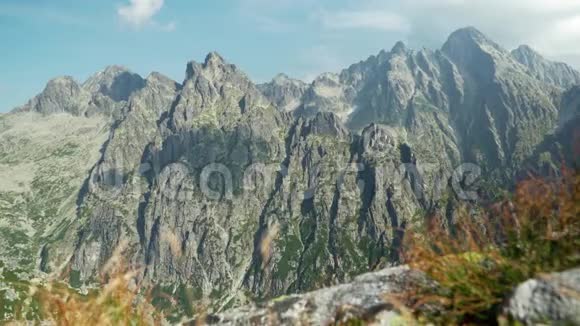 斯洛伐克塔特拉山的Lomnica山顶美景视频的预览图