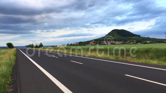 在中波西米亚高地捷克共和国视频的预览图