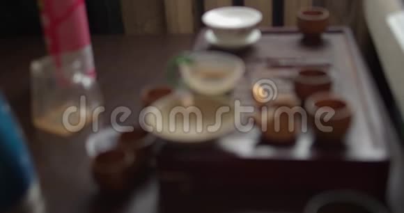 中国茶道茶桌中式茶杯视频的预览图