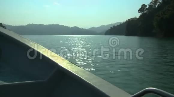 格里克特蒙哥湖游船太阳反射视频的预览图