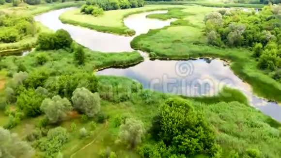 来自无人机的河流和湖泊录像视频的预览图
