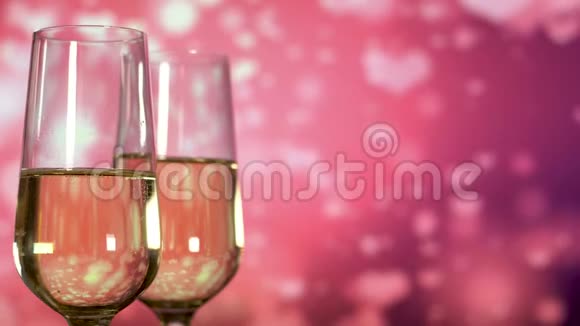 两杯带有粉红色背景气泡的香槟视频的预览图