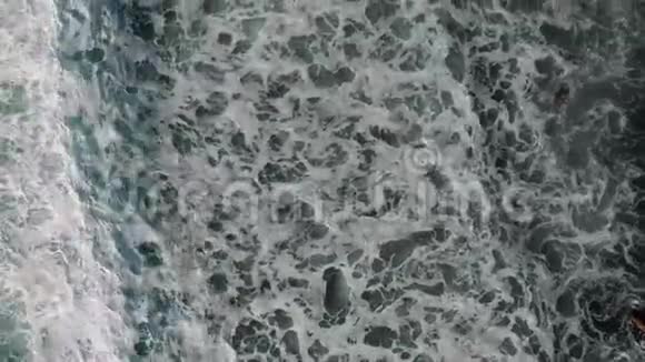 最佳海景西班牙加那利群岛特内里费大西洋海岸的波浪破碎视频的预览图