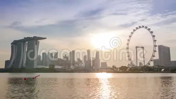 日落时的新加坡全景时间流逝视频的预览图