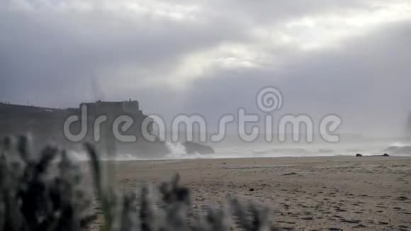 拿撒勒海滩有大浪葡萄牙视频的预览图