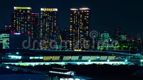东京阿里亚克市城市景观的一个夜间时间推移视频的预览图
