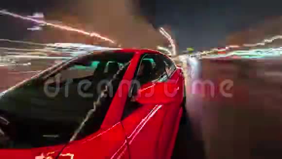 摄像头安装在汽车引擎盖上视频的预览图