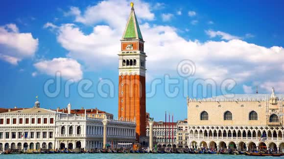 风景秀丽的威尼斯大运河坎帕尼勒钟楼视频的预览图