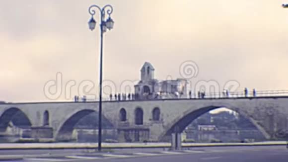 阿维尼翁桥圣贝内塞特桥视频的预览图