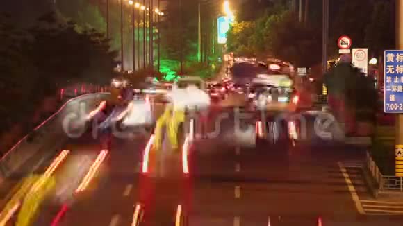 陕西西安夜间街景时间视频的预览图