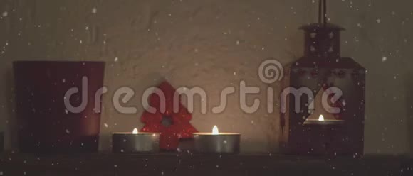 壁炉上点燃的45k圣诞蜡烛视频灯视频的预览图