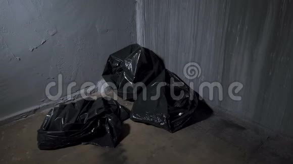 黑色空包装袋的视频视频的预览图