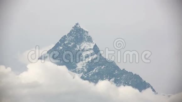 马查普查尔峰顶安纳普尔纳从波卡拉视频的预览图