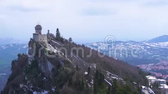 圣马力诺城堡视频的预览图